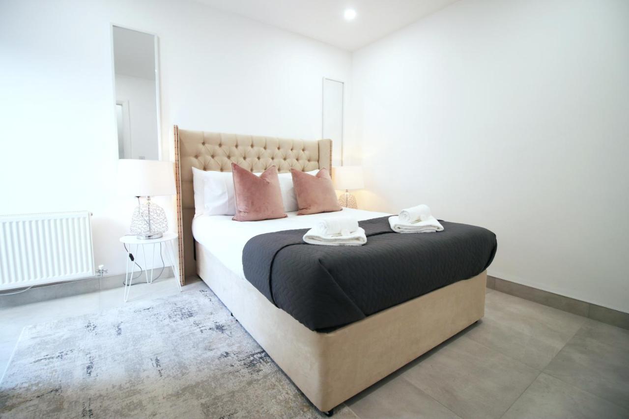 New Spacious 2 Bed Getaway - Private Courtyard! - Underfloor Heating Кардіфф Екстер'єр фото
