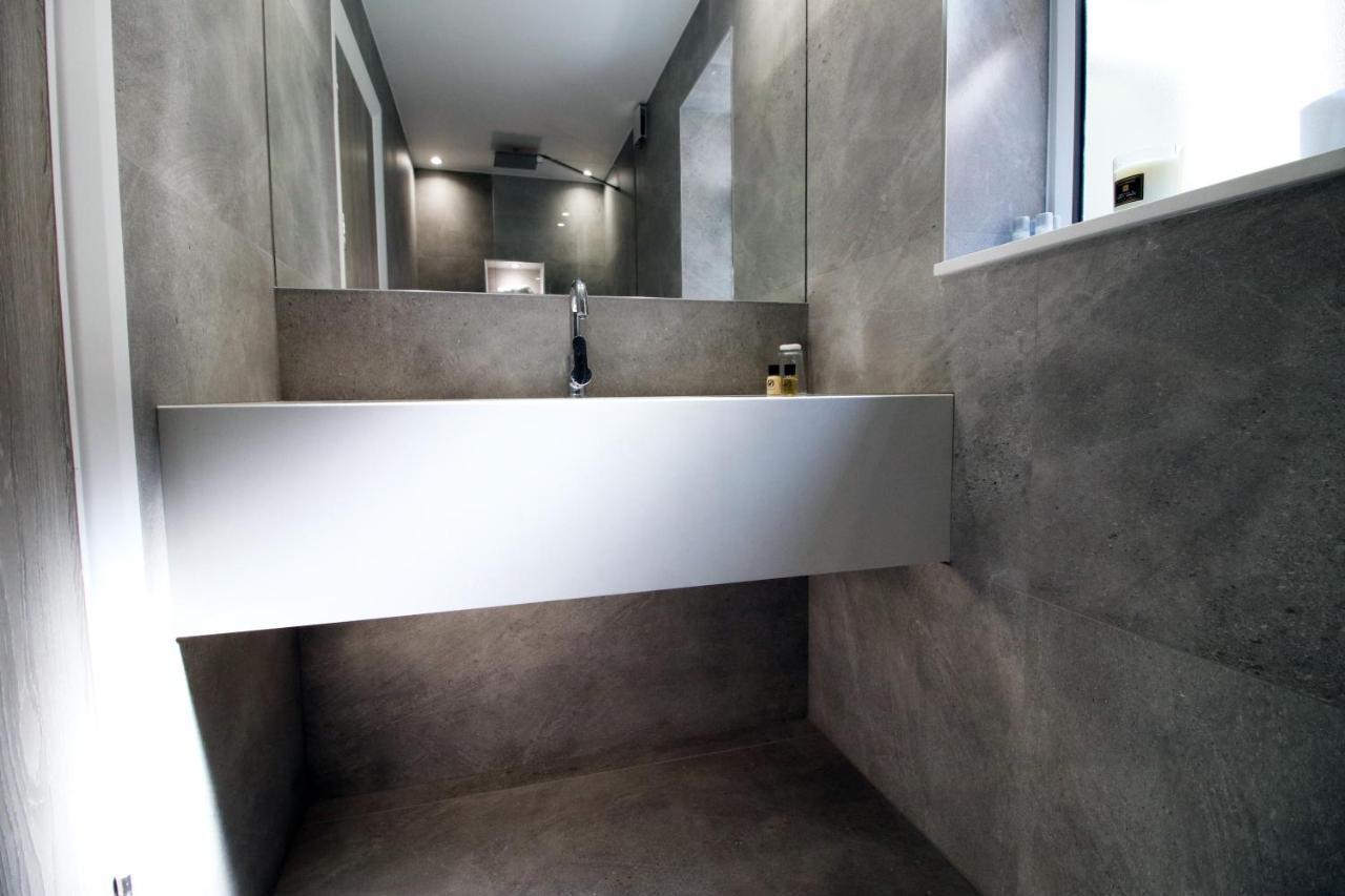New Spacious 2 Bed Getaway - Private Courtyard! - Underfloor Heating Кардіфф Екстер'єр фото