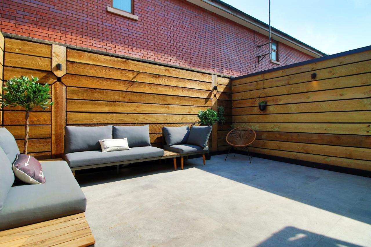 New Spacious 2 Bed Getaway - Private Courtyard! - Underfloor Heating Кардіфф Екстер'єр фото