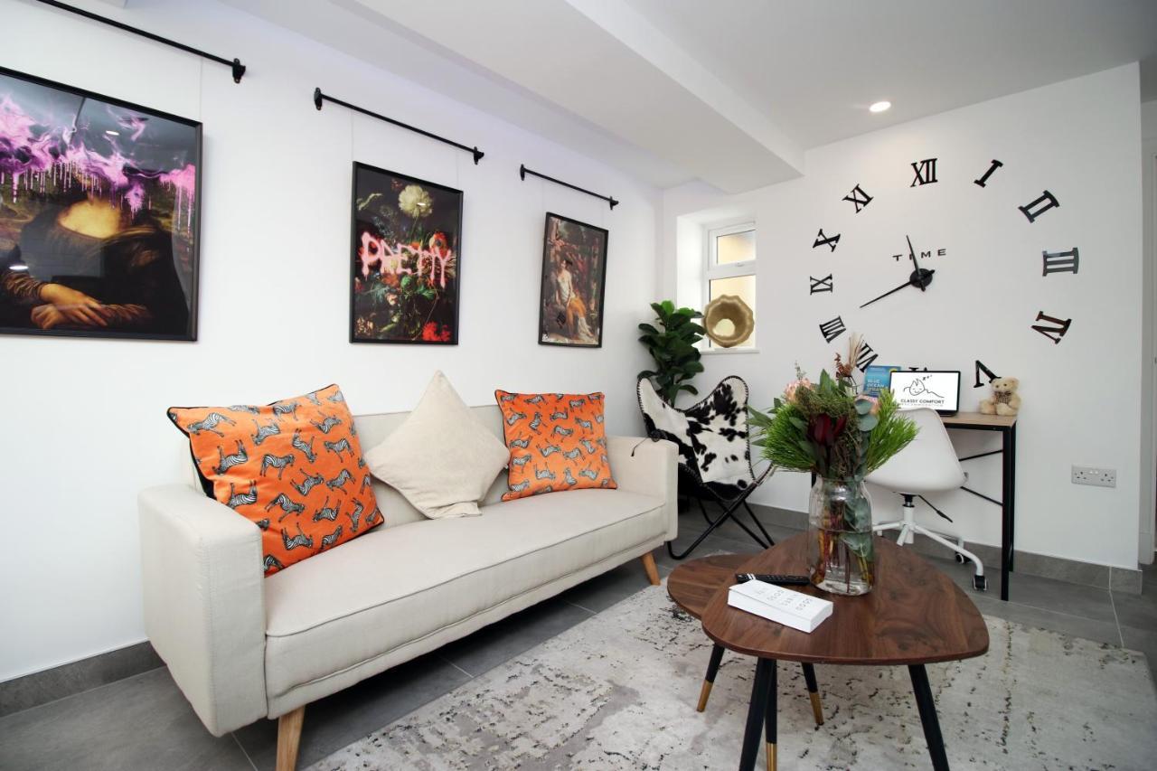 New Spacious 2 Bed Getaway - Private Courtyard! - Underfloor Heating Кардіфф Екстер'єр фото